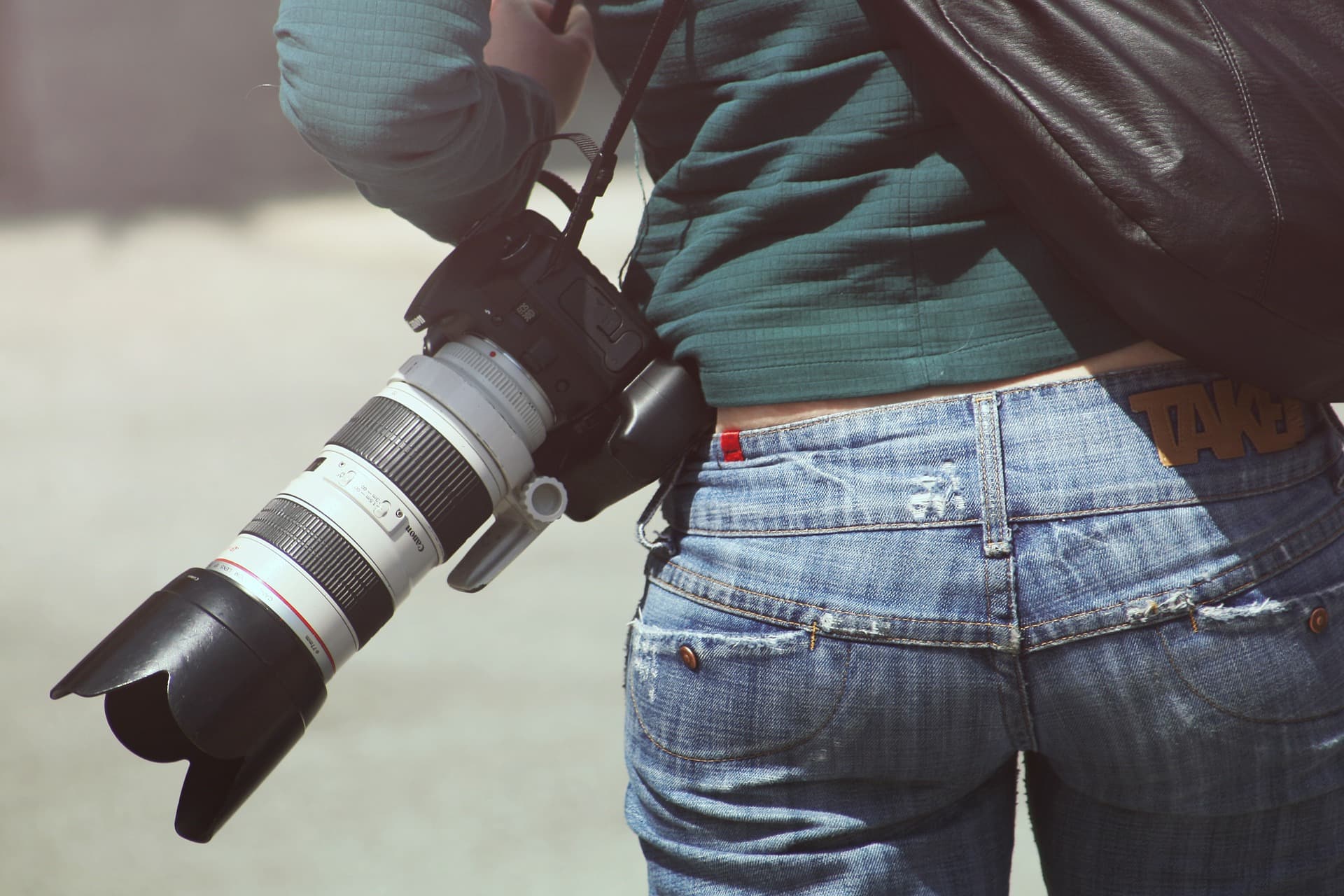 Should Real Estate Photographers List Packages’ Prices Online?